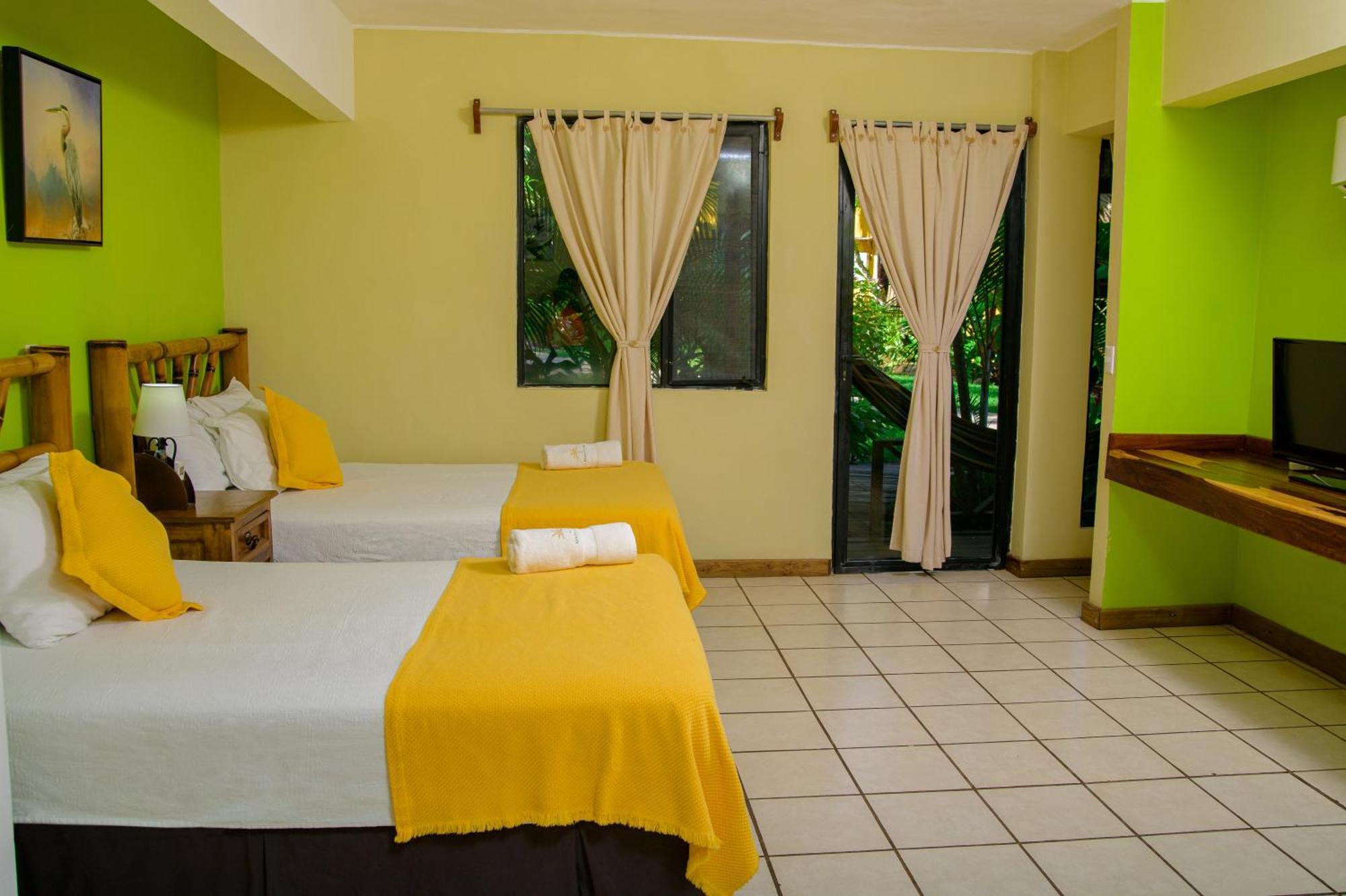 Banana Palms Hotel Rio Dulce Town Exteriér fotografie