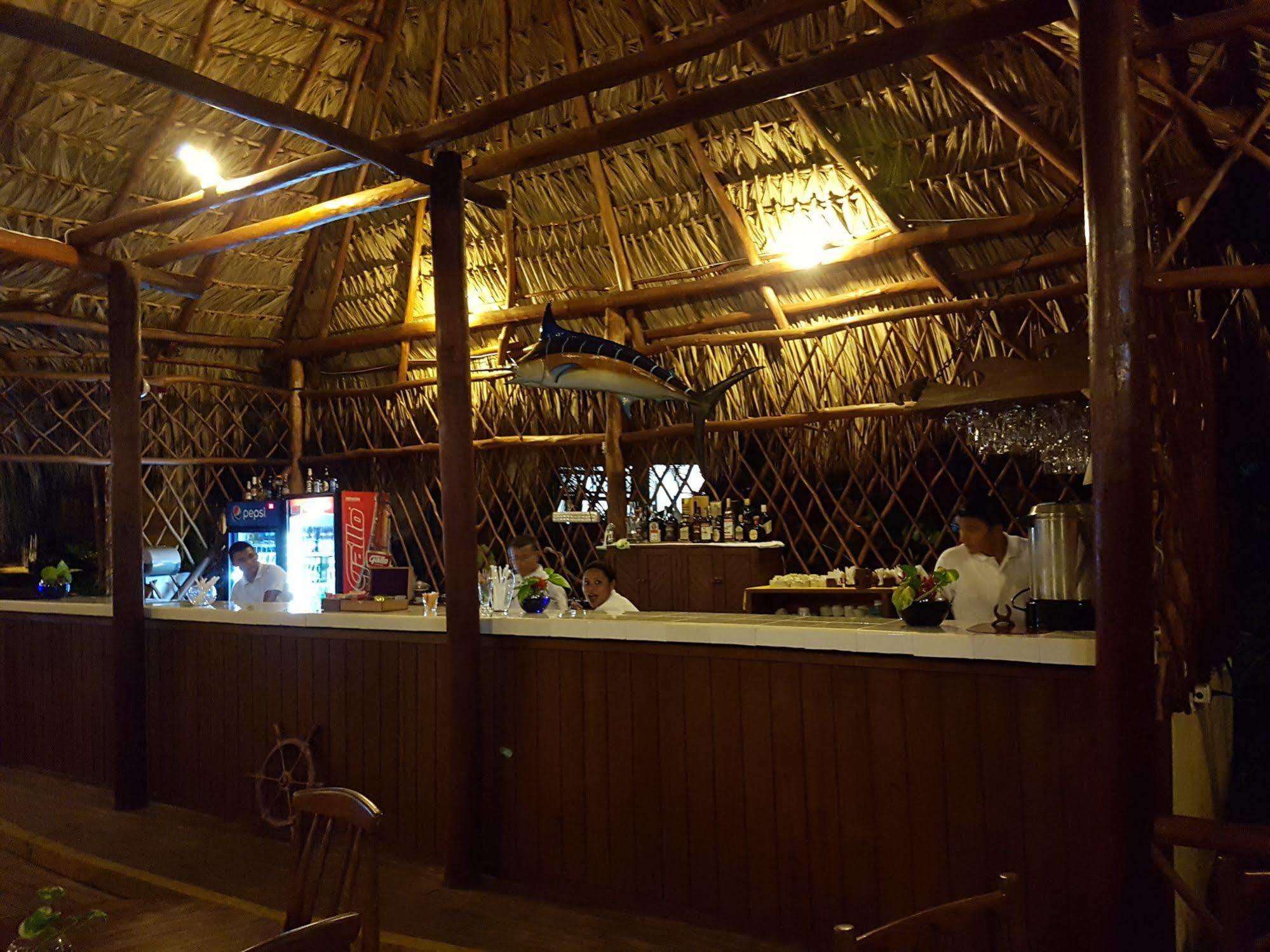 Banana Palms Hotel Rio Dulce Town Exteriér fotografie